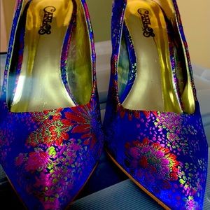 Cobalt Blue pumps by Carlos Santana!! 🔥🔥🔥 size 8